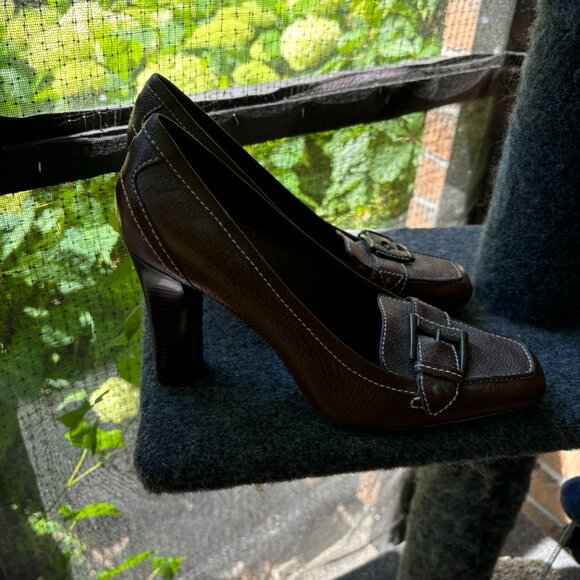 Cole Hann Shoes - Picture 4 of 4